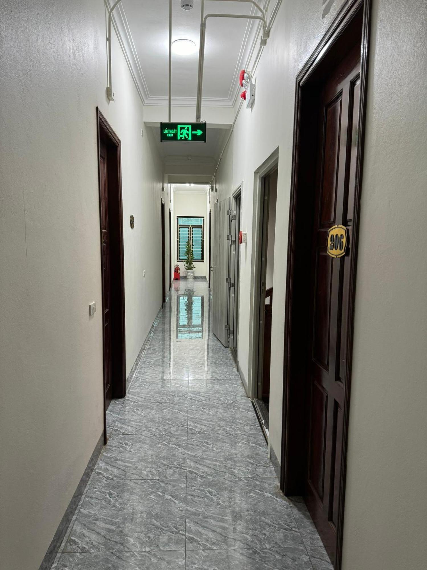 Hotel Minh Thang Nho Quan Bagian luar foto